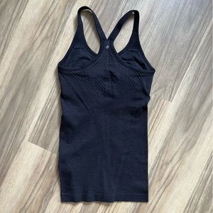 Ribbed Lululemon charcoal grey tank